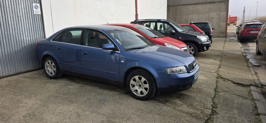 Audi A4 1.9 tdi diesel azul