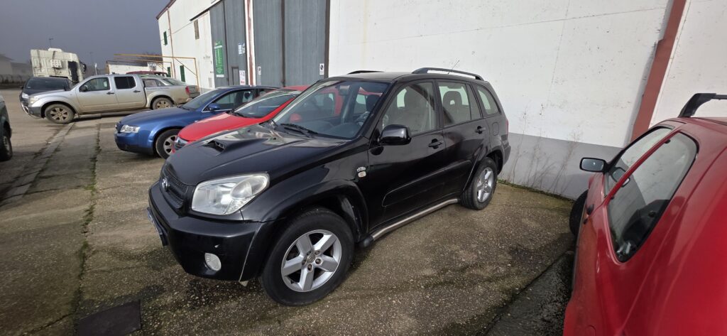 Toyota RAV 4 Negro D4D diesel