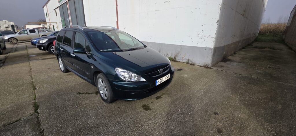PEUGEOT 307 ranchera azul diesel